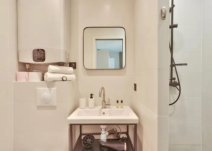 Cozy And Practical Apt In 10th Arr - Apartment