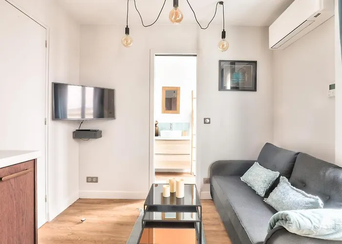 Cozy And Practical Apt In 10th Arr - Apartment *